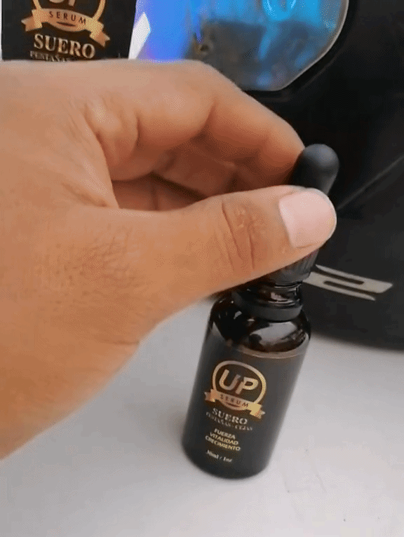 UP SERUM – SUERO DE PESTAÑAS Y CEJAS (30ML)
